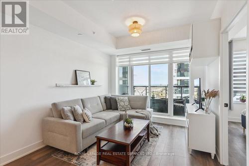 1112 - 2489 Taunton Road, Oakville (Uptown Core), ON - Indoor Photo Showing Living Room