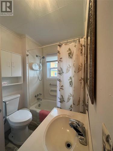 33 Evans Street, Grand Bank, NL - Indoor Photo Showing Bathroom