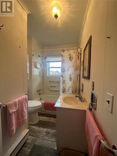 33 Evans Street, Grand Bank, NL - Indoor Photo Showing Bathroom