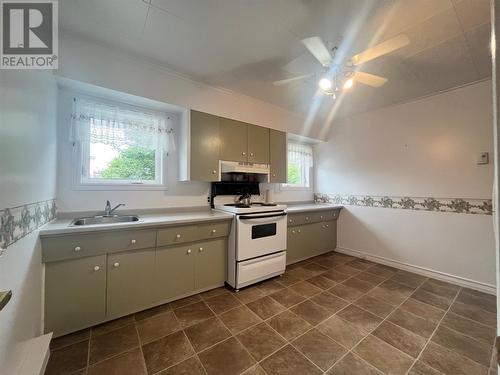 33 Evans Street, Grand Bank, NL - Indoor Photo Showing Kitchen