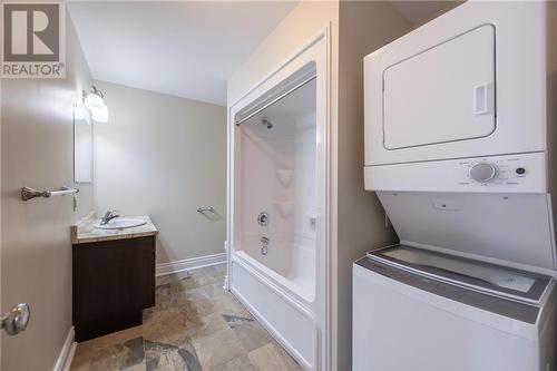 18 Mcnamara Street, Petawawa, ON - Indoor Photo Showing Laundry Room