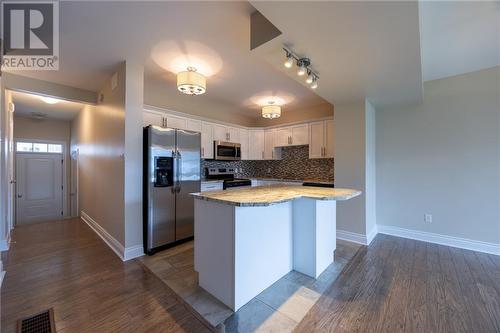 18 Mcnamara Street, Petawawa, ON - Indoor Photo Showing Kitchen