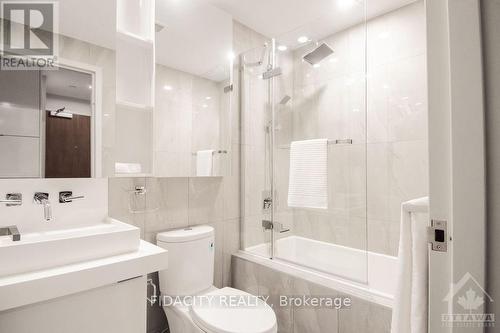 1402 - 101 Queen Street, Ottawa, ON - Indoor Photo Showing Bathroom