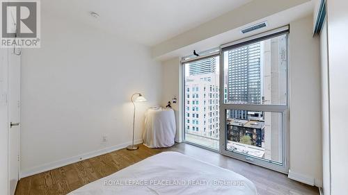 910 - 17 Dundonald Street, Toronto (Church-Yonge Corridor), ON - Indoor Photo Showing Other Room With Fireplace