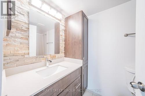 1810 - 330 Rathburn Road W, Mississauga (City Centre), ON - Indoor Photo Showing Bathroom