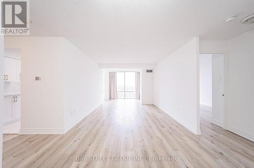 1810 - 330 Rathburn Road W, Mississauga (City Centre), ON - Indoor Photo Showing Other Room