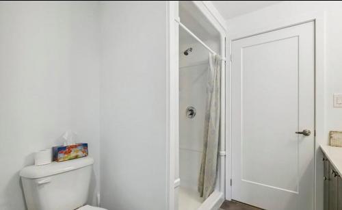 781 Claire Avenue|Unit #313, Welland, ON - Indoor Photo Showing Bathroom