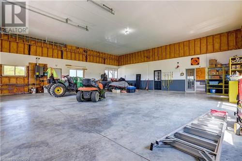 4668 Bruce 3 Road, Arran-Elderslie, ON - Indoor Photo Showing Garage