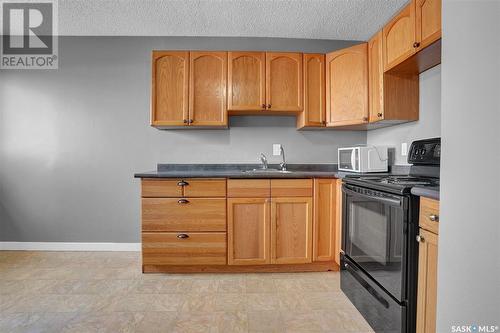 400 Osler Street, Regina, SK - Indoor Photo Showing Kitchen