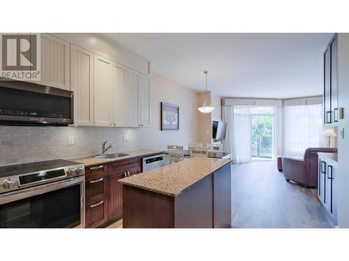 12811 Lakeshore Drive S Unit# 527, Summerland, BC - Indoor Photo Showing Kitchen