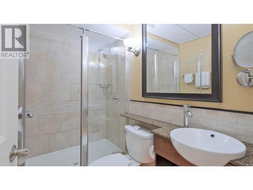 12811 Lakeshore Drive S Unit# 527, Summerland, BC - Indoor Photo Showing Bathroom