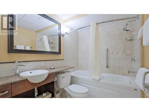 12811 Lakeshore Drive S Unit# 527, Summerland, BC - Indoor Photo Showing Bathroom