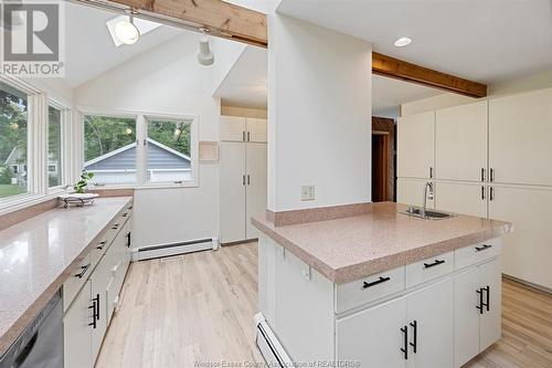 1359 Front Road South, Amherstburg, ON - Indoor Photo Showing Kitchen