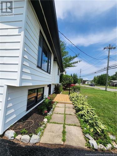 194 Thomas Street, Dieppe, NB - Outdoor