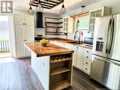 194 Thomas Street, Dieppe, NB - Indoor Photo Showing Kitchen With Double Sink