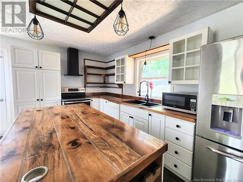 194 Thomas Street, Dieppe, NB - Indoor Photo Showing Kitchen With Double Sink