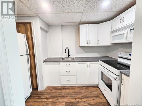 194 Thomas Street, Dieppe, NB - Indoor Photo Showing Kitchen