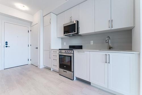 2450 Old Bronte Road|Unit #213, Oakville, ON - Indoor Photo Showing Kitchen