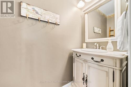 48 Lanewood Drive, Aurora (Hills Of St Andrew), ON - Indoor Photo Showing Laundry Room