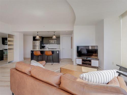 801-760 Johnson St, Victoria, BC - Indoor Photo Showing Living Room