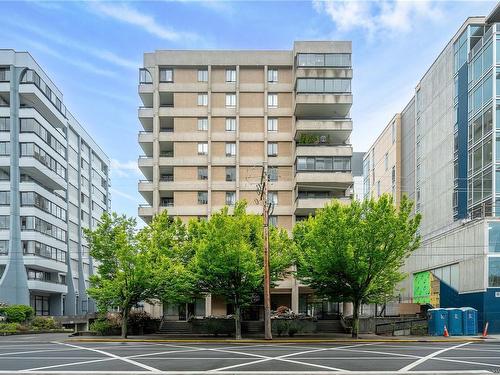 604-1034 Johnson St, Victoria, BC - Outdoor With Facade