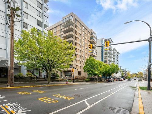 604-1034 Johnson St, Victoria, BC - Outdoor With Facade