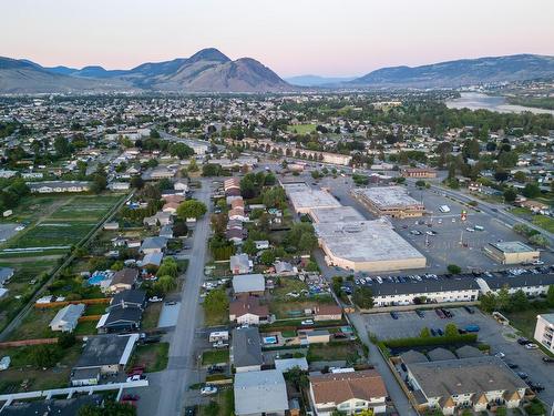 10-800 Southill Street, Kamloops, BC - Outdoor With View