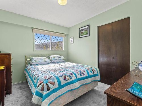 1512 Mt Dufferin Cres, Kamloops, BC - Indoor Photo Showing Bedroom