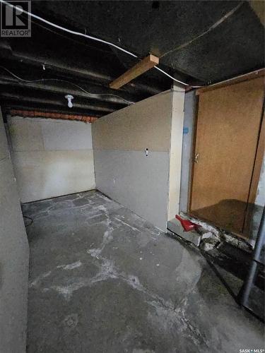 222 Aldridge Street, Bienfait, SK - Indoor Photo Showing Basement