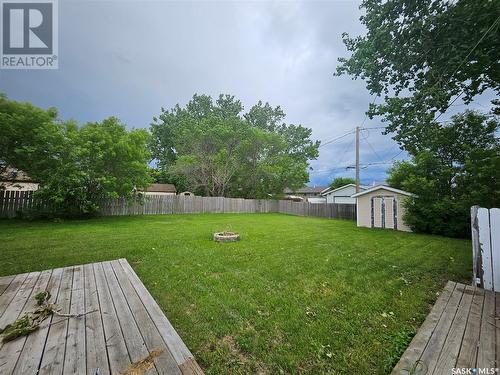 222 Aldridge Street, Bienfait, SK - Outdoor With Backyard