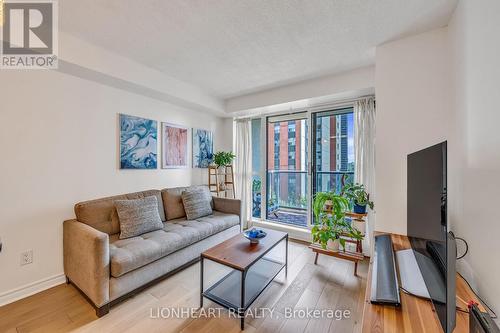 709 - 5 Michael Power Place, Toronto, ON - Indoor Photo Showing Living Room