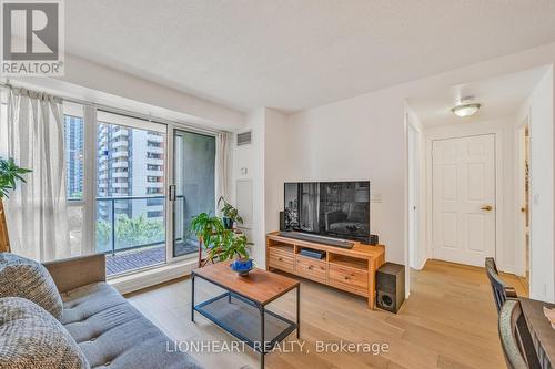 709 - 5 Michael Power Place, Toronto, ON - Indoor Photo Showing Living Room