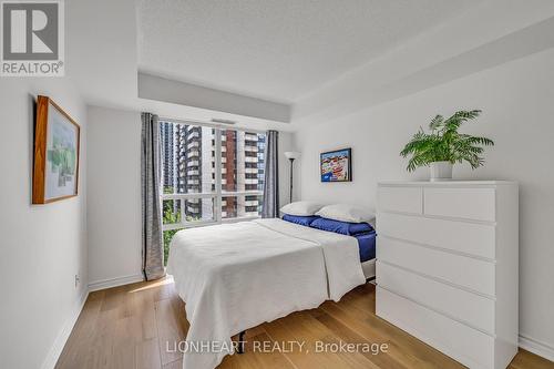 709 - 5 Michael Power Place, Toronto, ON - Indoor Photo Showing Bedroom