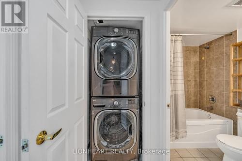 709 - 5 Michael Power Place, Toronto, ON - Indoor Photo Showing Laundry Room