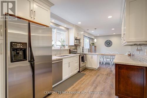 1 Esplanade Road, Brampton (Southgate), ON - Indoor Photo Showing Kitchen