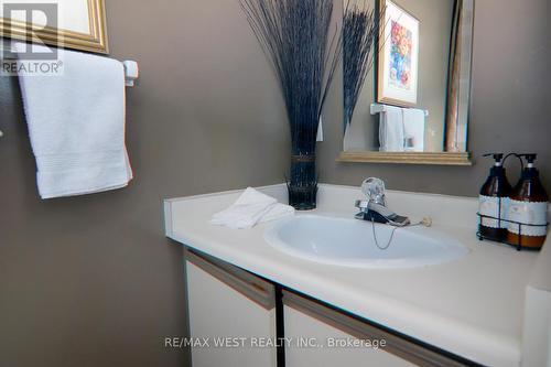 1 - 2322 Marine Drive, Oakville (Bronte West), ON - Indoor Photo Showing Bathroom