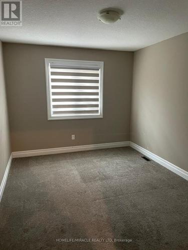 2204 Debra Drive, London, ON - Indoor Photo Showing Other Room