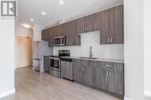 1004 - 100 Garment Street, Kitchener, ON - Indoor Photo Showing Kitchen With Upgraded Kitchen