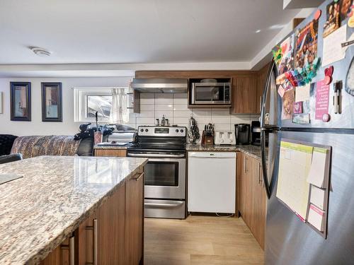 Cuisine - 2055  - 2057 Mtée St-François, Laval (Duvernay), QC - Indoor Photo Showing Kitchen