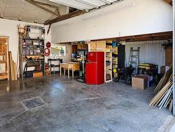 Garage - 