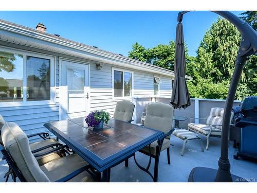 1444 Ridgemount Dr, Comox, BC 