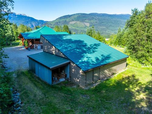 600 Highway 23 North, Revelstoke, BC - Outdoor