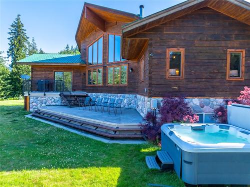 600 Highway 23 North, Revelstoke, BC - Outdoor With Deck Patio Veranda With Exterior