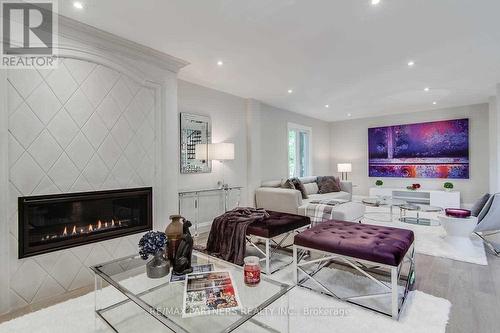 6 Fernwood Court, Richmond Hill (Bayview Hill), ON - Indoor Photo Showing Living Room With Fireplace