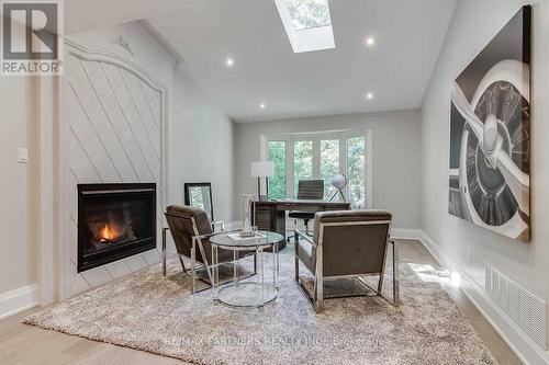 6 Fernwood Court, Richmond Hill (Bayview Hill), ON - Indoor With Fireplace