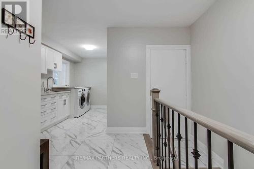 6 Fernwood Court, Richmond Hill (Bayview Hill), ON - Indoor Photo Showing Laundry Room