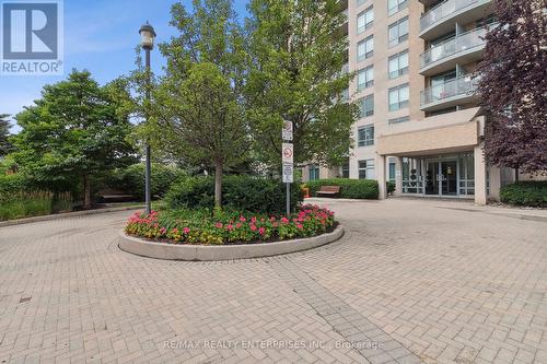 316 - 51 Baffin Court, Richmond Hill (Langstaff), ON - Outdoor With Balcony