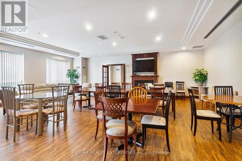 316 - 51 Baffin Court, Richmond Hill (Langstaff), ON - Indoor Photo Showing Dining Room