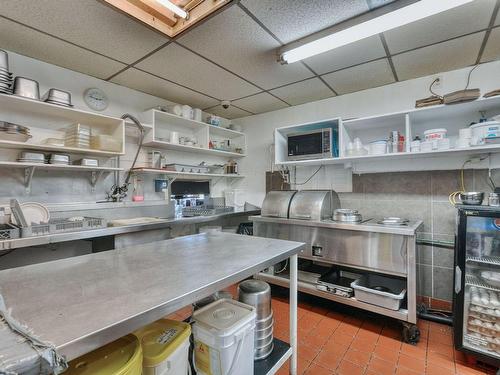 Kitchen - 200 Rue Payette, L'Épiphanie, QC - Indoor Photo Showing Other Room