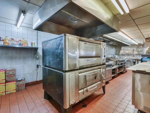 Kitchen - 200 Rue Payette, L'Épiphanie, QC - Indoor Photo Showing Other Room